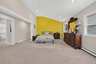 208 Newburgh Ave, Medford, NY 11763 - Photo 22