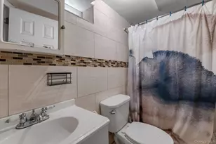 191-49 115th Rd, Jamaica, NY 11412 - Photo 16