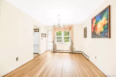 21 Pomander Drive, White Plains, NY 10607 - Photo 10