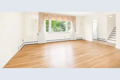 21 Pomander Drive, White Plains, NY 10607 - Photo 12