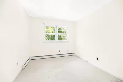 21 Pomander Drive, White Plains, NY 10607 - Photo 20