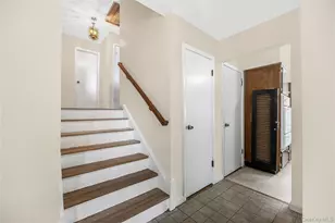 21 Pomander Dr, White Plains, NY 10607 - Photo 14