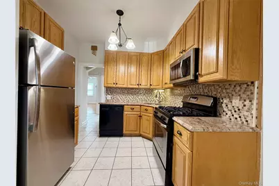 5962 69th Lane, Maspeth, NY 11378 - Photo 18