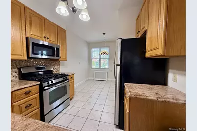 5962 69th Lane, Maspeth, NY 11378 - Photo 16