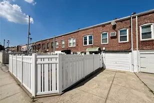 59-62 69th Ln, Maspeth, NY 11378 - Photo 2