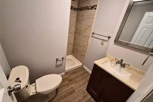 123 Southern Pkwy, Plainview, NY 11803 - Photo 28