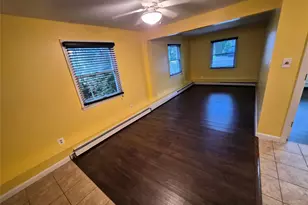 123 Southern Pkwy, Plainview, NY 11803 - Photo 32