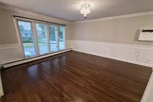 123 Southern Pkwy, Plainview, NY 11803 - Photo 14