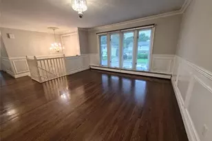 123 Southern Pkwy, Plainview, NY 11803 - Photo 2