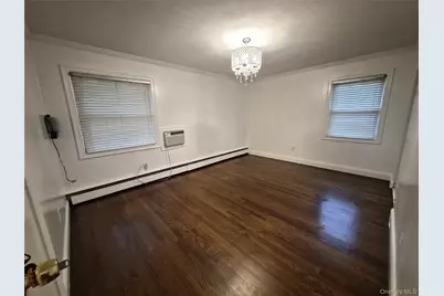 123 Southern Parkway, Plainview, NY 11803 - Photo 18