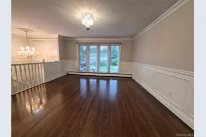 123 Southern Parkway, Plainview, NY 11803 - Photo 16
