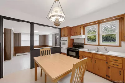 17 Maple Street, Brentwood, NY 11717 - Photo 6