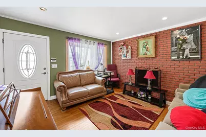 17 Maple Street, Brentwood, NY 11717 - Photo 4