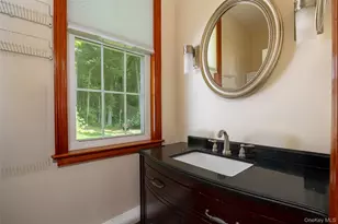357 Pumpkin Ln, Clinton Corners, NY 12514 - Photo 8
