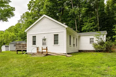 357 Pumpkin Lane, Clinton Corners, NY 12514 - Photo 2