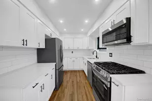 1034 Throgs Neck Expressway, Bronx, NY 10465 - Photo 6