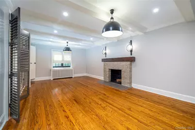 7 Yorkshire Road, Rockville Centre, NY 11570 - Photo 16