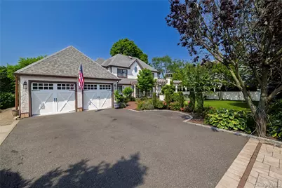 7 Yorkshire Road, Rockville Centre, NY 11570 - Photo 1