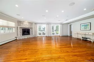 7 Yorkshire Rd, Rockville Centre, NY 11570 - Photo 8