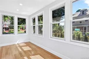 118 Willow St, Roslyn Heights, NY 11577 - Photo 12