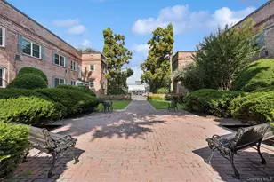 43 N Forest Ave, Rockville Centre, NY 11570 - Photo 18
