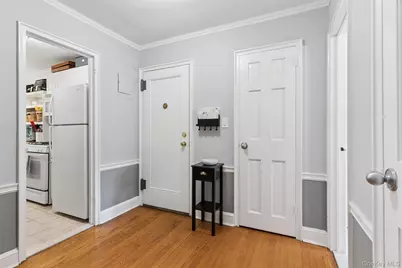 43 N Forest Avenue #A3, Rockville Centre, NY 11570 - Photo 2