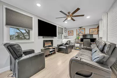 32 Glendale Avenue, Armonk, NY 10504 - Photo 2