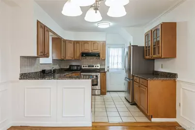7548 183rd Street, Fresh Meadows, NY 11366 - Photo 6