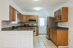 75-48 183rd St, Fresh Meadows, NY 11366 - Photo 10