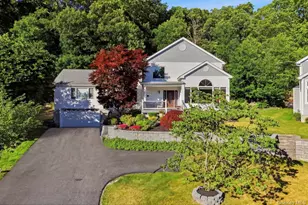 17 Nottingham Way, Mahopac, NY 10541 - Photo 2
