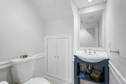 525 Carroll Avenue, Mamaroneck, NY 10543 - Photo 32