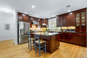 525 Carroll Ave, Mamaroneck, NY 10543 - Photo 8
