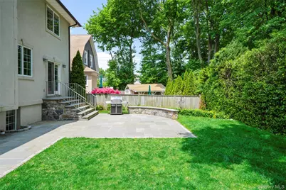 525 Carroll Avenue, Mamaroneck, NY 10543 - Photo 36
