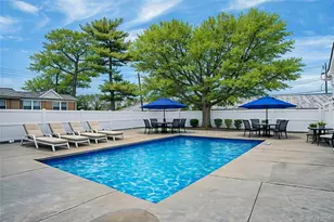 1 Biltmore Cir, Huntington Station, NY 11746 - Photo 20