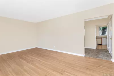 15 Winchester Avenue #2A, Yonkers, NY 10710 - Photo 6