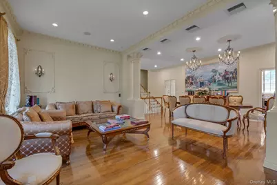 760 Hillcrest Place, Woodmere, NY 11581 - Photo 4