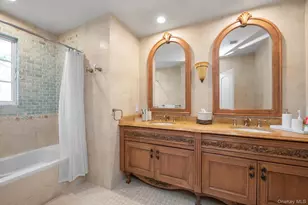 760 Hillcrest Pl, Woodmere, NY 11581 - Photo 22