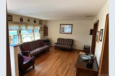 94 Arlington Road, Ronkonkoma, NY 11779 - Photo 6