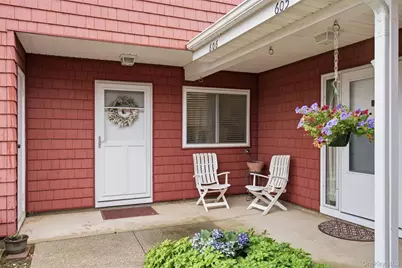 606 Flair Court W, Saint James, NY 11780 - Photo 2