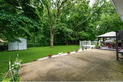 31 Holbrook Road, Centereach, NY 11720 - Photo 22