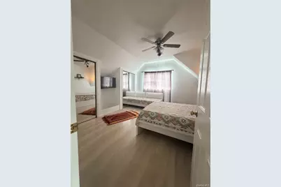 17 Main Street, Floral Park, NY 11001 - Photo 8