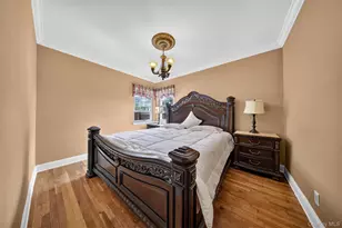 25-36 163rd St, Flushing, NY 11358 - Photo 8