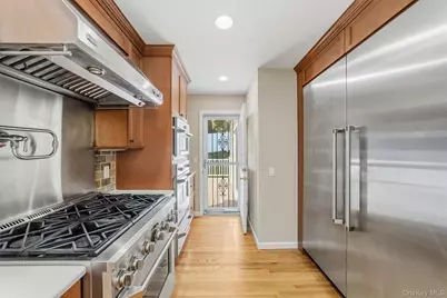 40 Sammis Lane, White Plains, NY 10605 - Photo 14