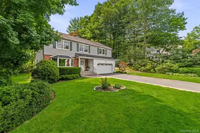 40 Sammis Lane, White Plains, NY 10605 - Photo 2