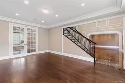 1 Bromley Court, Muttontown, NY 11791 - Photo 10