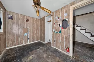10 Best St, Freeport, NY 11520 - Photo 6