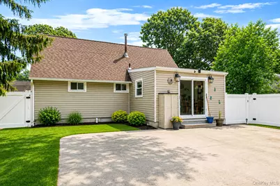 48 Marshall Drive, Selden, NY 11784 - Photo 26