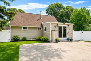 48 Marshall Dr, Selden, NY 11784 - Photo 26