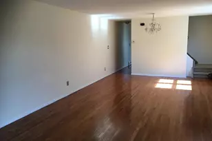 241 Regis Dr, New York, NY 10314 - Photo 4
