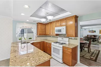 187 Glen Drive, Ridge, NY 11961 - Photo 16